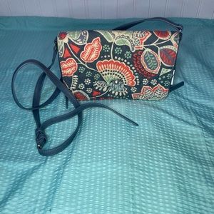 Vera Bradley turnlock crossbody